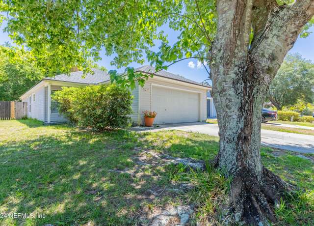 Property at 1255 Brookwood Bluff Rd E, Jacksonville, FL 32225, 3 beds, 2 baths