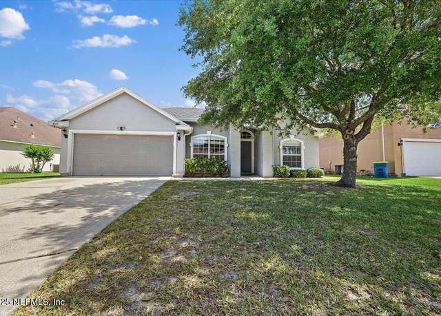 Property at 4365 Red Tip Rd N, Jacksonville, FL 32218, 3 beds, 2 baths