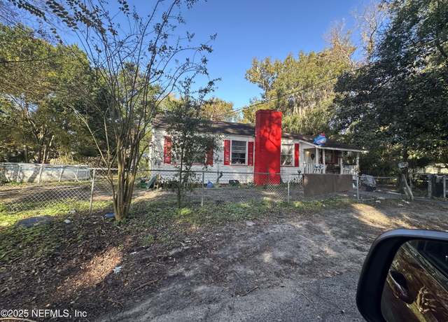 Property at 8056 Floyd St, Jacksonville, FL 32208, 3 beds, 1 bath