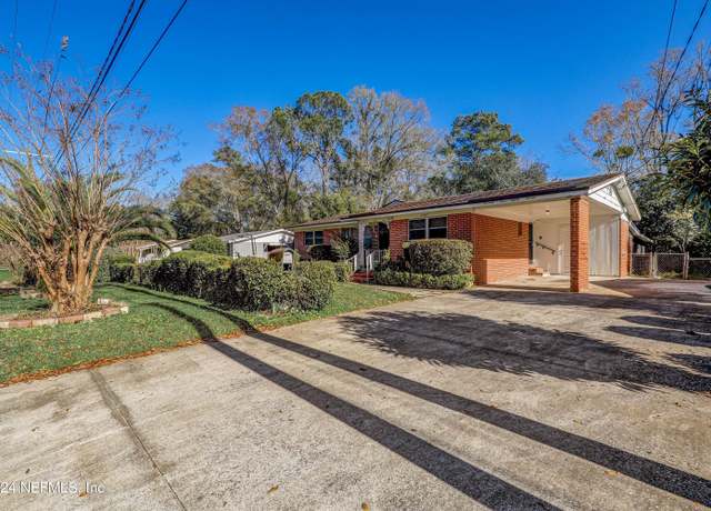 Property at 7387 Dostie Dr E, Jacksonville, FL 32209, 9 beds, 3 baths