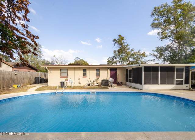 Property at 431 Valderia Dr, Orange Park, FL 32073, 3 beds, 2 baths