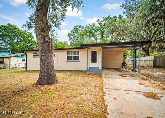 Property at 122 Venus Ln, Orange Park, FL 32073, 3 beds, 2 baths