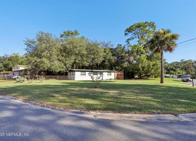 Property at 9756 Waynesboro Ave, Jacksonville, FL 32208, 3 beds, 1.5 baths