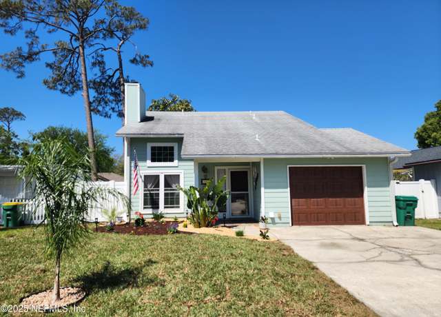 Property at 1120 17th St N, Jacksonville Beach, FL 32250, 3 beds, 2 baths