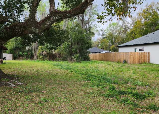 Property at 579 Pine Ave, Green Cove Springs, FL 32043