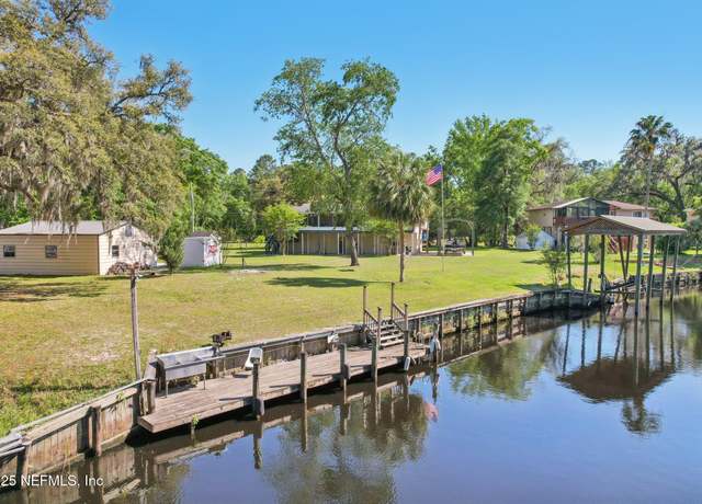 Property at 4068 Scenic Dr, Middleburg, FL 32068, 2 beds, 2.5 baths