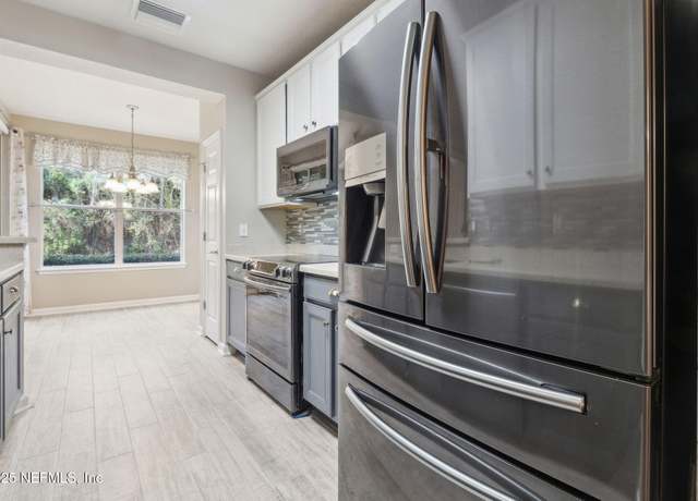 Property at 8519 Little Swift Cir, Jacksonville, FL 32256, 2 beds, 2 baths