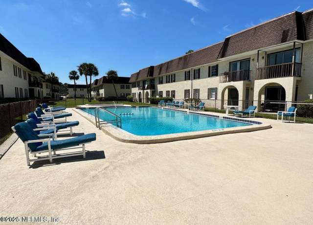 Property at 1644 El Camino Rd #5, Jacksonville, FL 32216, 3 beds, 2 baths