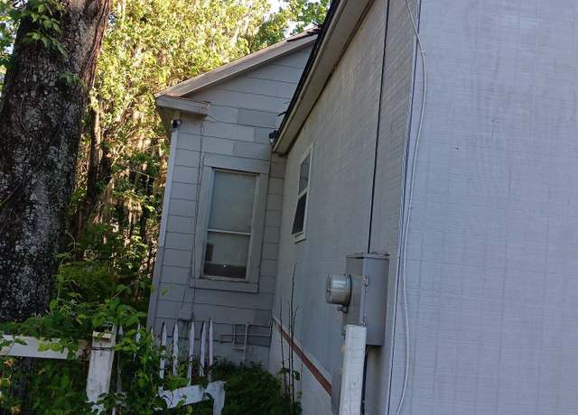 Property at 2005 Morehouse Rd, Jacksonville, FL 32209, 2 beds, 2 baths