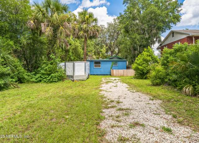 Property at 429 Crestwood St, Jacksonville, FL 32208, 2 beds, 1 bath