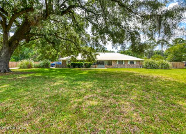 Property at 122 Raintree Woods Trl, Palatka, FL 32177, 4 beds, 3 baths
