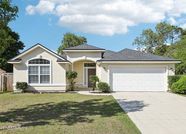 Property at 86123 Red Holly Pl, Yulee, FL 32097, 3 beds, 2 baths
