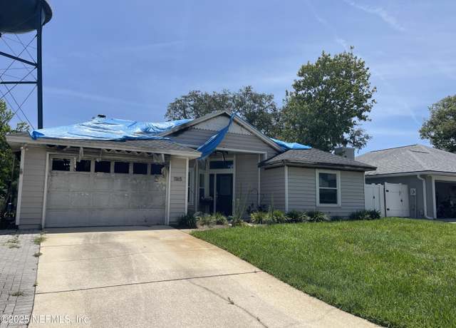 Property at 1165 14th St N, Jacksonville Beach, FL 32250, 3 beds, 2 baths