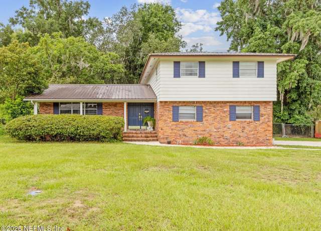 Property at 3211 Blair Dr, Palatka, FL 32177, 3 beds, 2.5 baths