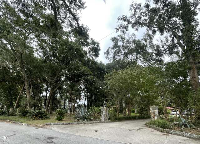 Property at 14162 Pleasant Point Ln, Jacksonville, FL 32225, 4 beds, 4 baths