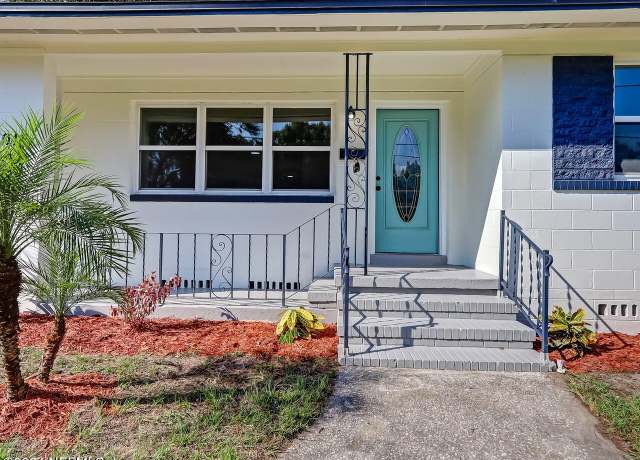 Property at 7015 Biddy Ln, Jacksonville, FL 32210, 3 beds, 2 baths