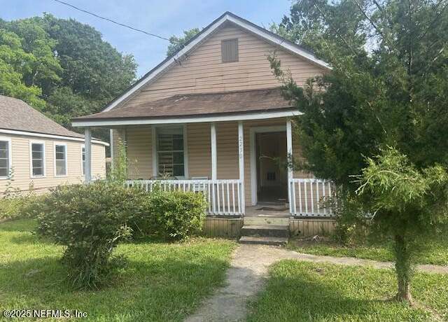 Property at 2230 Kingston St, Jacksonville, FL 32209, 3 beds, 2 baths