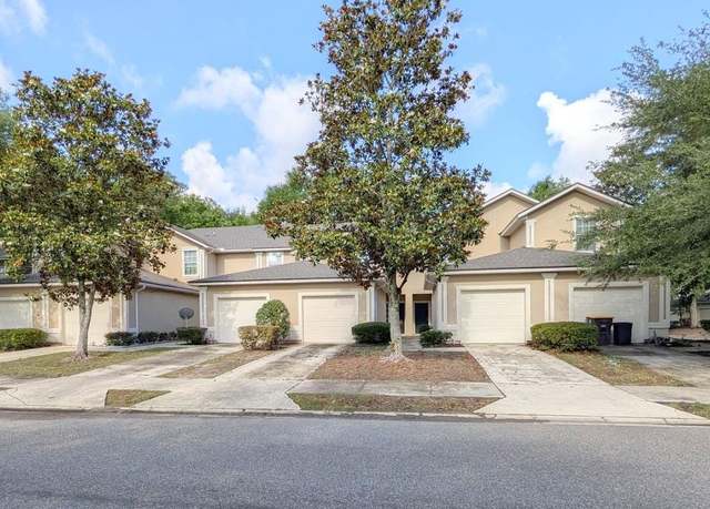 Property at 4706 Playpen Dr, Jacksonville, FL 32210, 2 beds, 2.5 baths