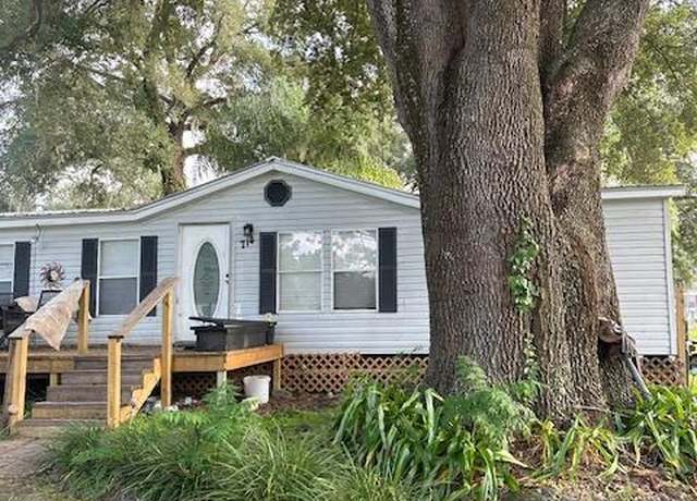 Property at 714 San Mateo Rd, Satsuma, FL 32189, 3 beds, 2 baths