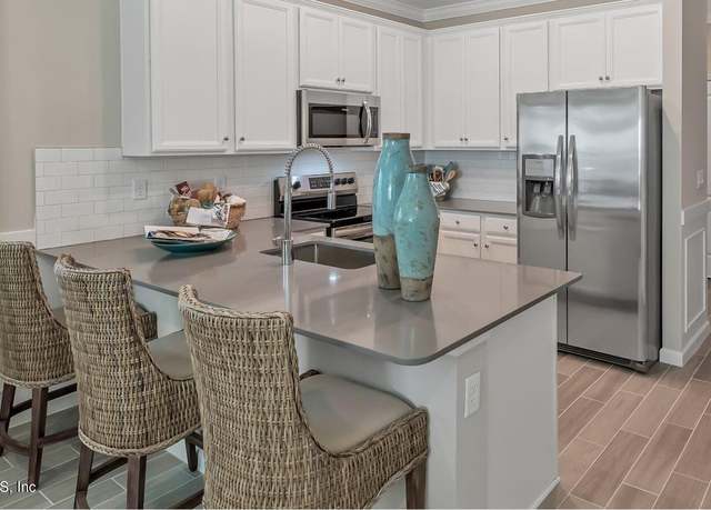 Property at 119 Craig Ct, St. Johns, FL 32092, 3 beds, 2.5 baths