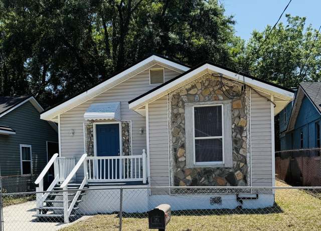 Property at 1556 Logan St, Jacksonville, FL 32209, 3 beds, 1 bath