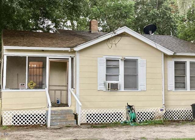 Property at 1050 Alderside St, Jacksonville, FL 32208, 2 beds, 1 bath