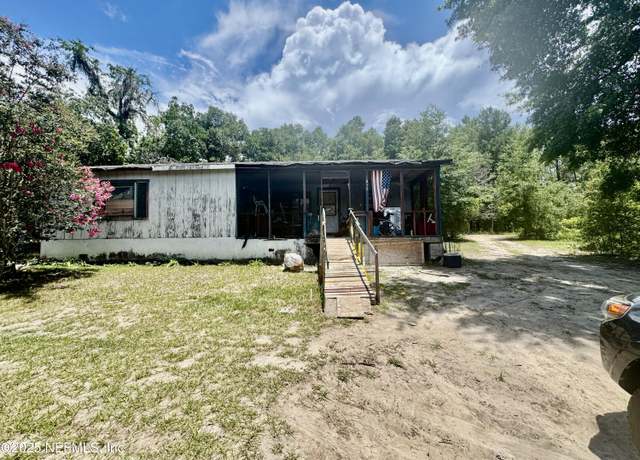 Property at 626 Dawn Ave, Interlachen, FL 32148, 2 beds, 1 bath
