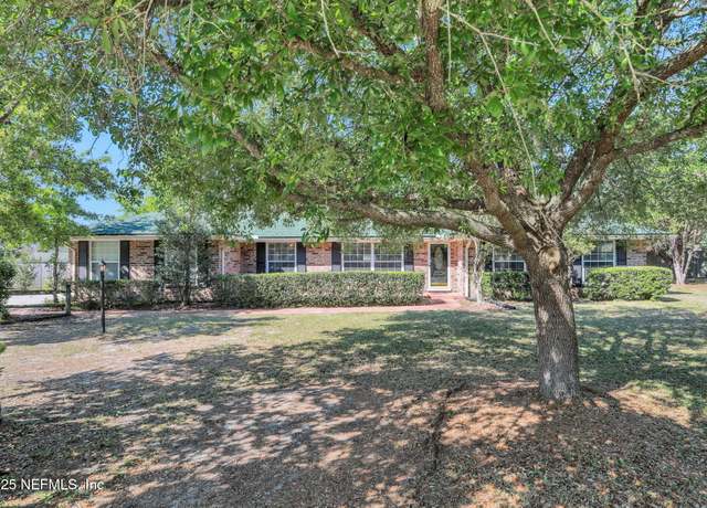 Property at 2067 Pimlico Pl, Orange Park, FL 32073, 4 beds, 3 baths