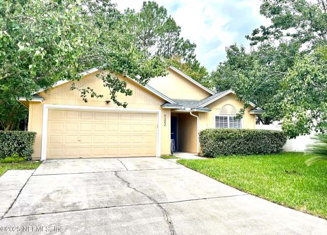 Property at 9302 Cumberland Station Dr, Jacksonville, FL 32257, 4 beds, 2 baths