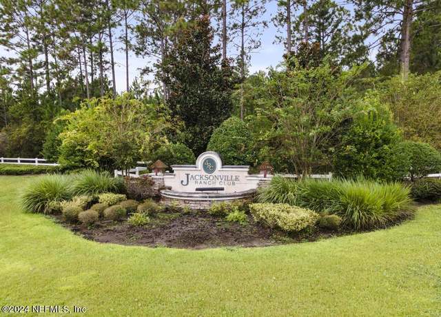 Property at 10136 Kings Crossing Dr, Jacksonville, FL 32219