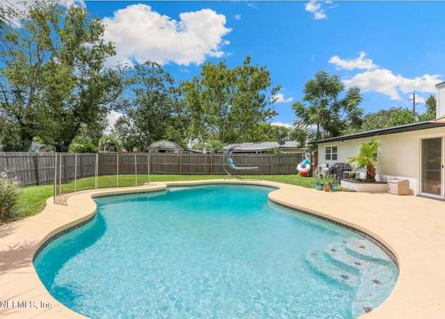 Property at 465 Fox Ln, Orange Park, FL 32073, 3 beds, 2 baths