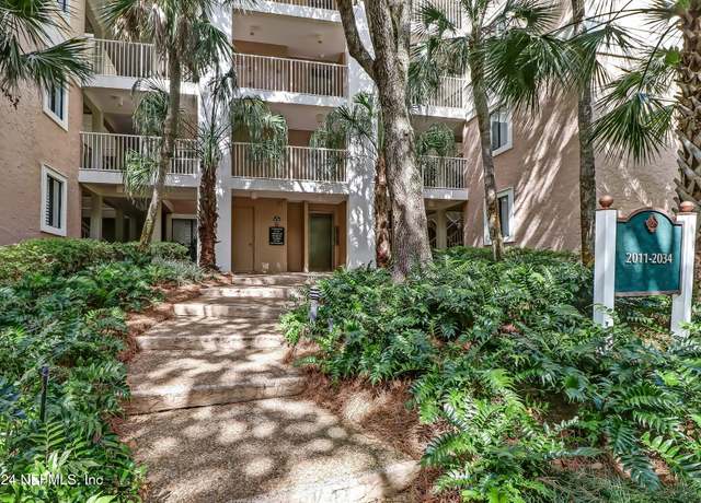 Property at 2021 Beach Wood Rd, Fernandina Beach, FL 32034, 2 beds, 2 baths