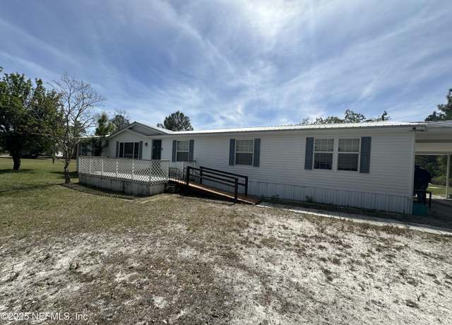 Property at 203 Palmetto Ct, Georgetown, FL 32139, 4 beds, 2 baths