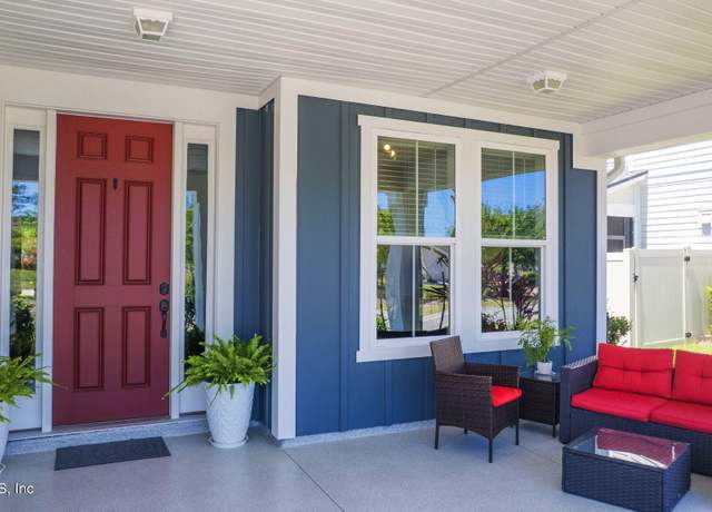Property at 352 Bronson Pkwy, St. Augustine, FL 32095, 4 beds, 3 baths