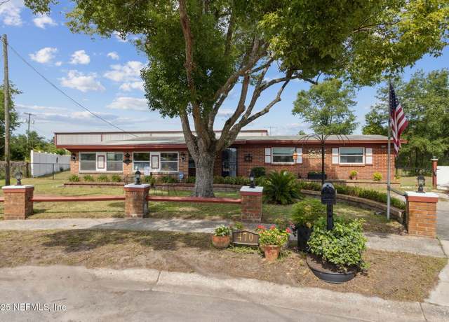 Property at 470 Gano Ct, Orange Park, FL 32073, 3 beds, 2 baths