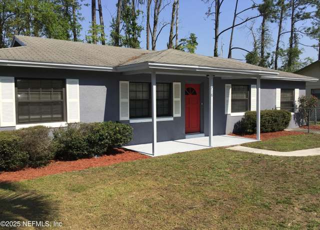 Property at 718 Perryman Ln W, Jacksonville, FL 32221, 3 beds, 2 baths