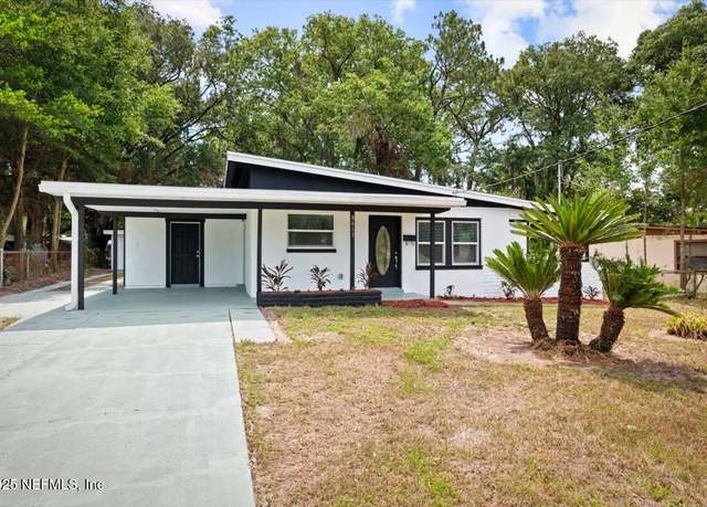 Property at 8611 Nassau Rd, Jacksonville, FL 32208, 3 beds, 2 baths