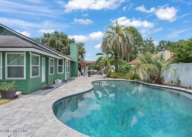 Property at 11061 Frisco Ln, Jacksonville, FL 32257, 5 beds, 3 baths