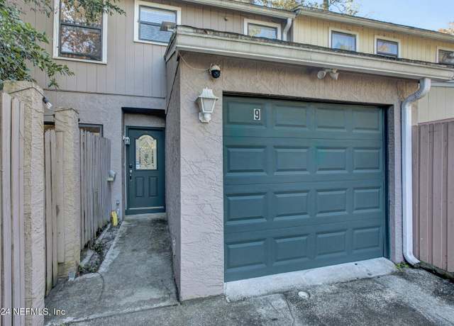Property at 5568 La Moya Ave, Jacksonville, FL 32210, 2 beds, 2.5 baths