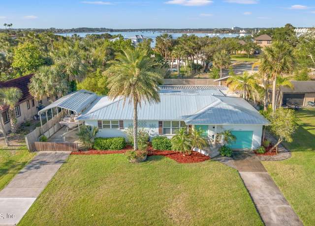 Property at 219 Zoratoa Ave, St. Augustine, FL 32080, 2 beds, 2.5 baths