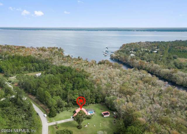 Property at 162 Pioneer Trl, Green Cove Springs, FL 32043, 3 beds, 2.5 baths