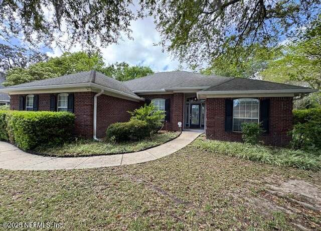 Property at 2924 Captiva Bluff Rd S, Jacksonville, FL 32226, 3 beds, 2 baths