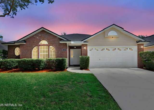 Property at 1428 Canopy Oaks Dr, Orange Park, FL 32065, 4 beds, 2 baths
