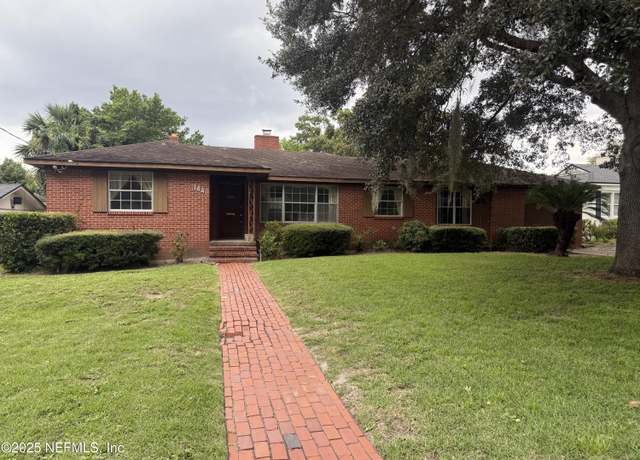 Property at 1440 Harbor Oaks Rd, Jacksonville, FL 32207, 2 beds, 1.5 baths