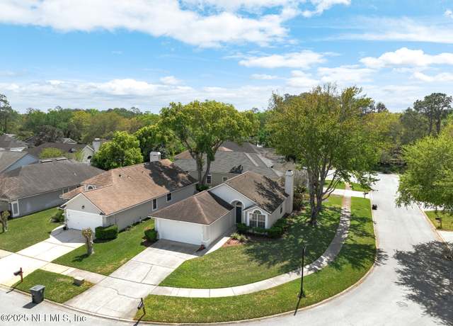 Property at 13712 Heathford Dr, Jacksonville, FL 32224, 3 beds, 2 baths