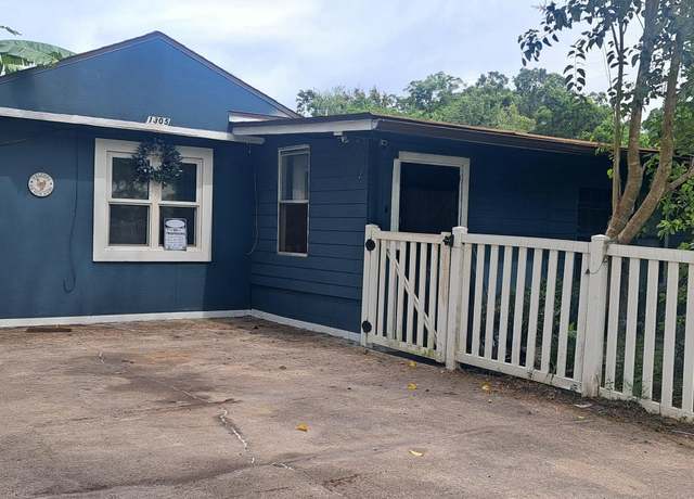 Property at 1305 Crestfield Rd, Jacksonville, FL 32205, 4 beds, 2 baths