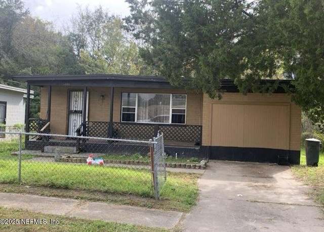 Property at 3108 W 6th St, Jacksonville, FL 32254, 3 beds, 1 bath