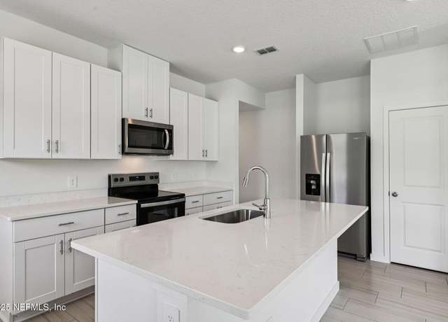 Property at 10794 Lishwood Way, Jacksonville, FL 32219, 4 beds, 2 baths