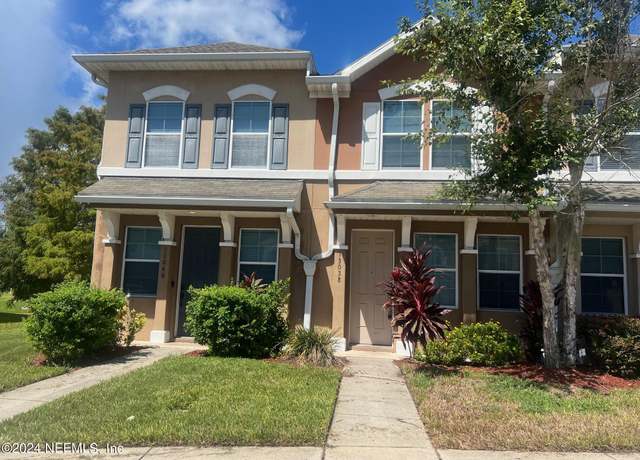 Property at 13038 Sunset Lake Dr, Jacksonville, FL 32258, 2 beds, 2.5 baths