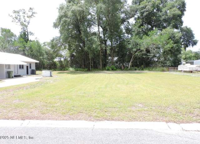 Property at 2009B Laurel St, Palatka, FL 32177